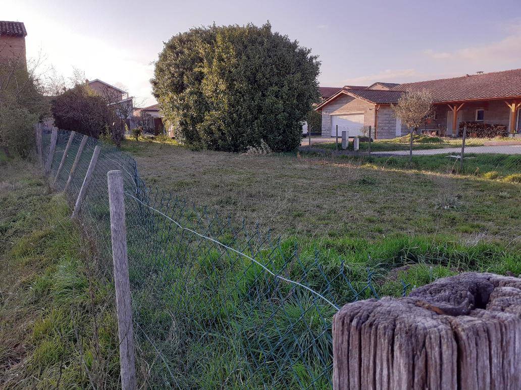 Programme terrain + maison à Saint-Georges-de-Reneins en Rhône (69) de 528 m² à vendre au prix de 265581€ - 2
