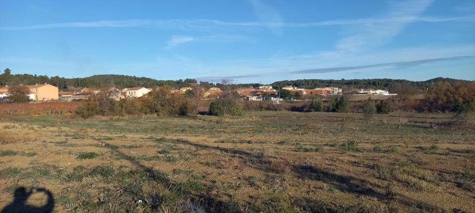 Terrain seul à Lézignan-Corbières en Aude (11) de 4676 m² à vendre au prix de 99900€ - 2