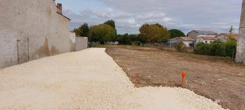 Terrain seul à La Tremblade en Charente-Maritime (17) de 1043 m² à vendre au prix de 295000€ - 1