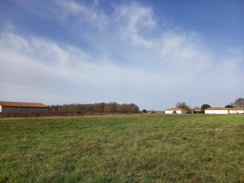 Terrain seul à Montbeton en Tarn-et-Garonne (82) de 635 m² à vendre au prix de 64000€