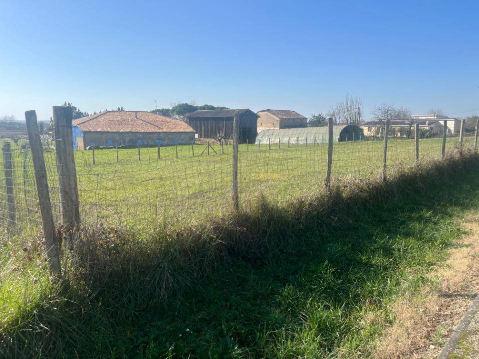 Terrain seul à Sainte-Bazeille en Lot-et-Garonne (47) de 1100 m² à vendre au prix de 29900€ - 1
