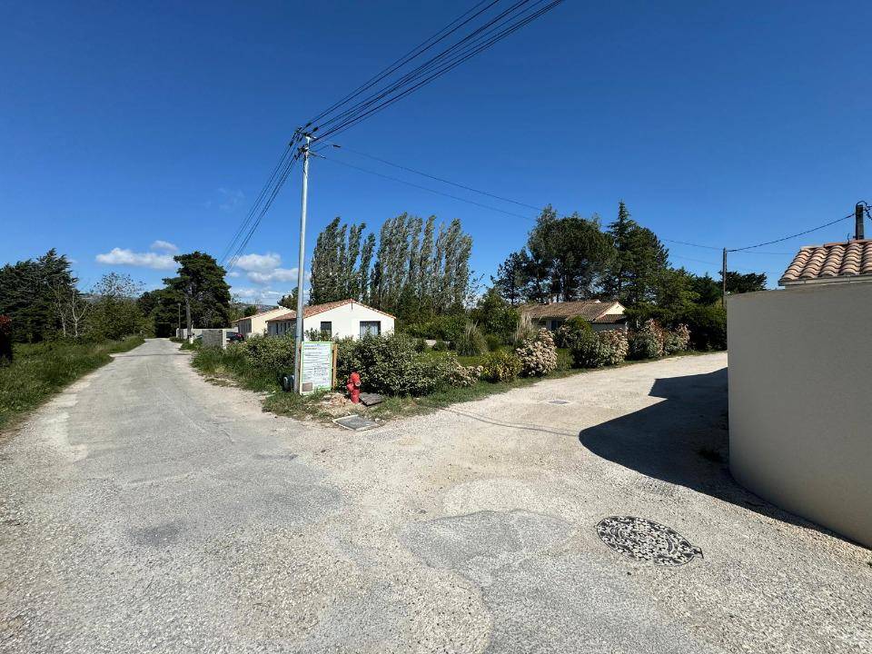 Terrain seul à Sénas en Bouches-du-Rhône (13) de 500 m² à vendre au prix de 149000€ - 4
