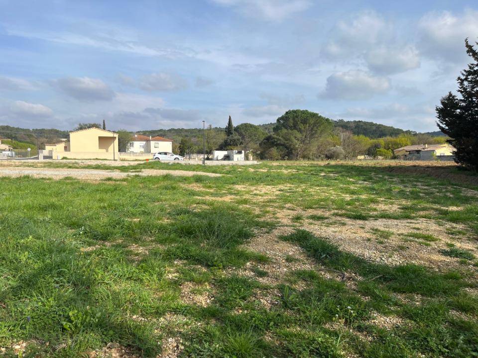 Terrain seul à Bollène en Vaucluse (84) de 669 m² à vendre au prix de 86000€ - 3