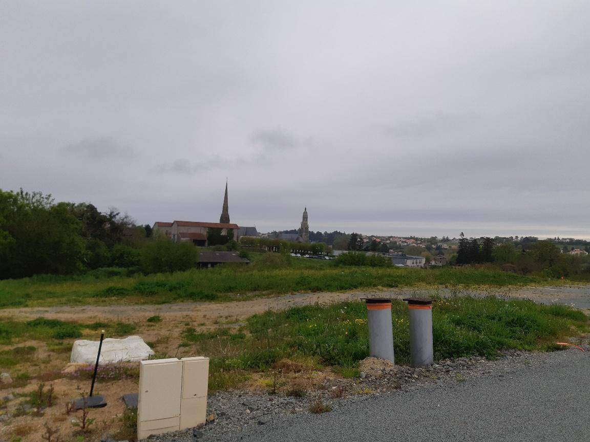 Terrain seul à Saint-Laurent-sur-Sèvre en Vendée (85) de 400 m² à vendre au prix de 44160€