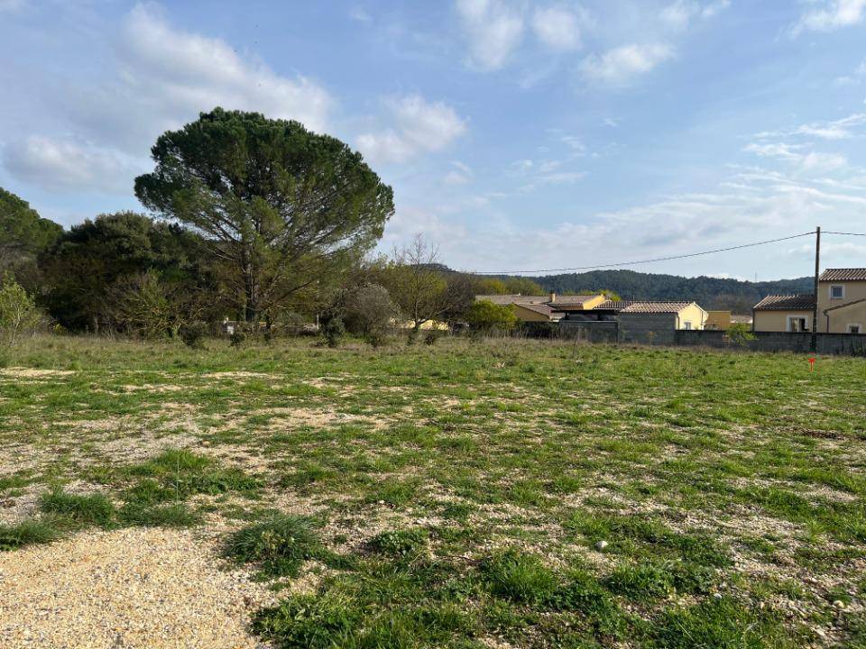 Terrain seul à Bollène en Vaucluse (84) de 669 m² à vendre au prix de 86000€ - 1