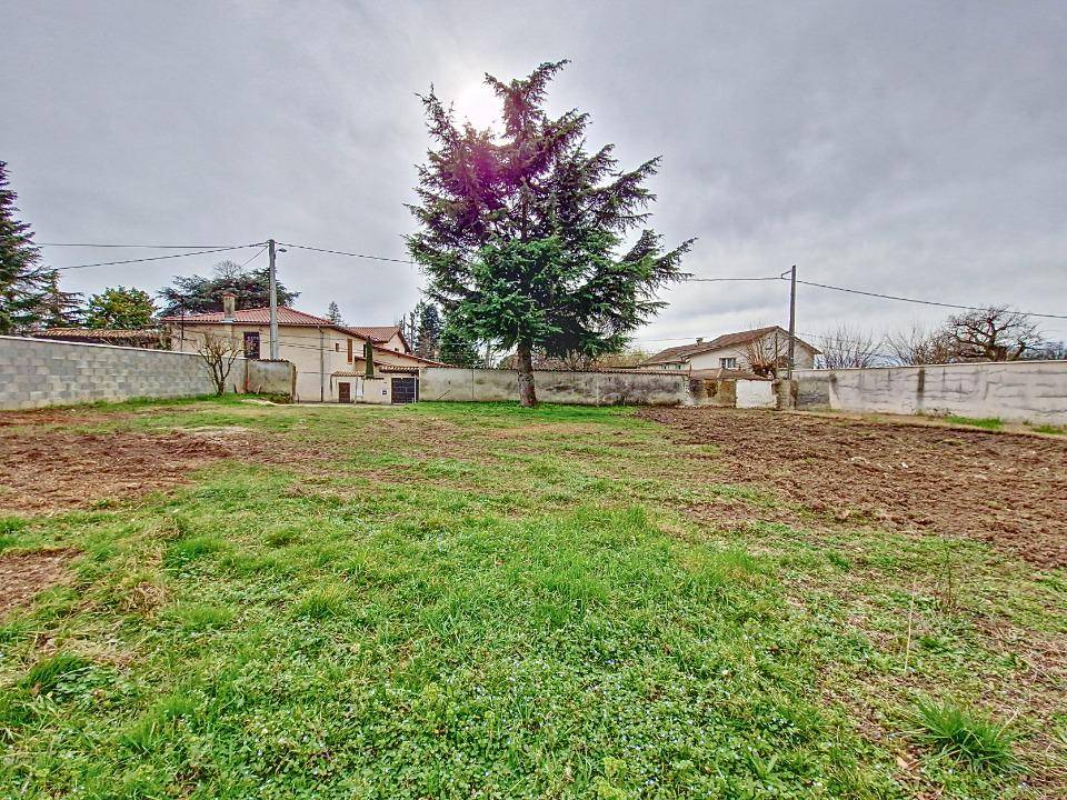 Terrain seul à Villette-d'Anthon en Isère (38) de 800 m² à vendre au prix de 279000€ - 1