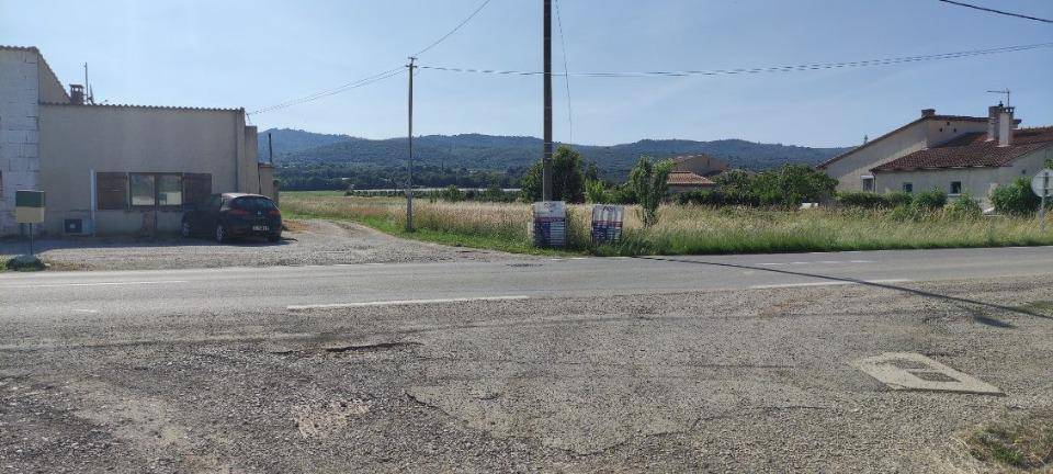 Terrain seul à Oraison en Alpes-de-Haute-Provence (04) de 479 m² à vendre au prix de 78000€ - 1