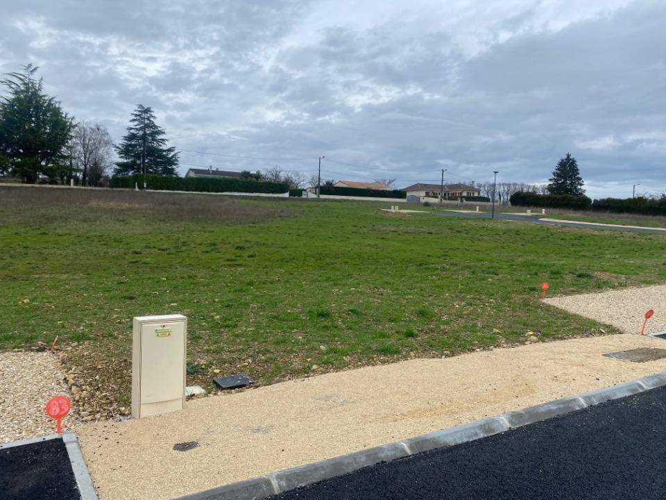 Terrain seul à Anais en Charente (16) de 771 m² à vendre au prix de 52000€ - 1