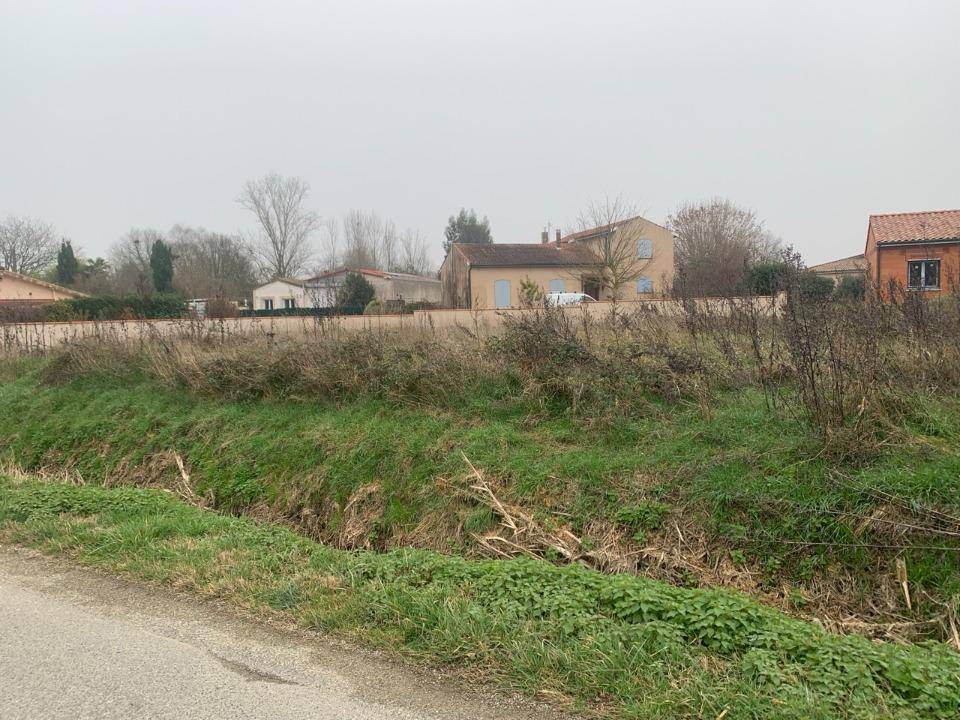 Terrain seul à Fronton en Haute-Garonne (31) de 520 m² à vendre au prix de 64000€ - 2