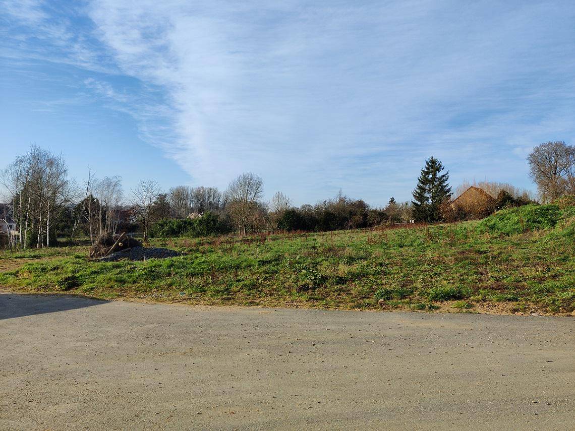 Terrain seul à Mulsanne en Sarthe (72) de 382 m² à vendre au prix de 45900€