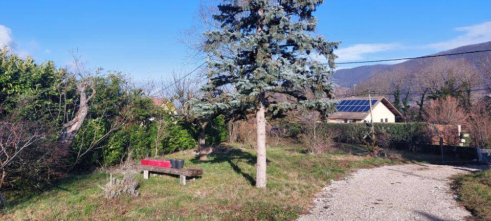 Terrain seul à Le Gua en Isère (38) de 700 m² à vendre au prix de 110000€ - 1