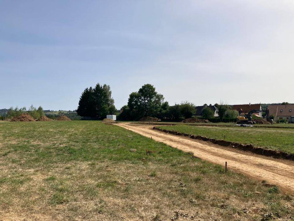 Terrain seul à Arpajon-sur-Cère en Cantal (15) de 602 m² à vendre au prix de 43300€ - 2