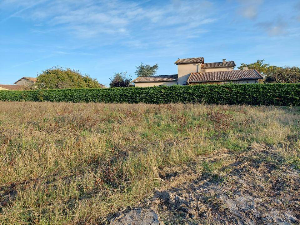 Terrain seul à Lespinasse en Haute-Garonne (31) de 700 m² à vendre au prix de 110000€ - 3