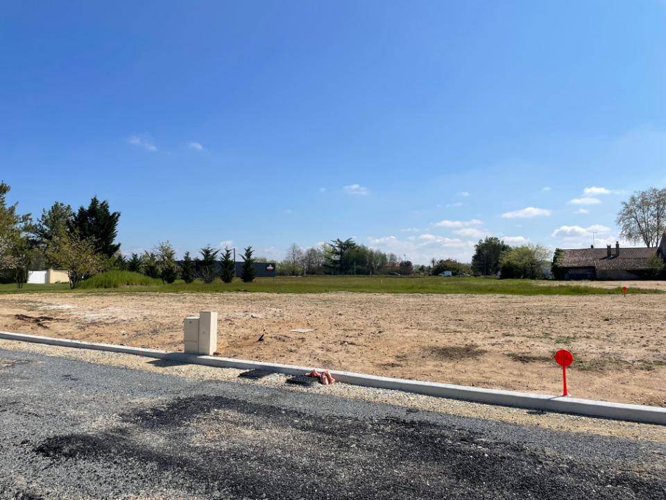 Terrain seul à Les Billaux en Gironde (33) de 400 m² à vendre au prix de 90000€