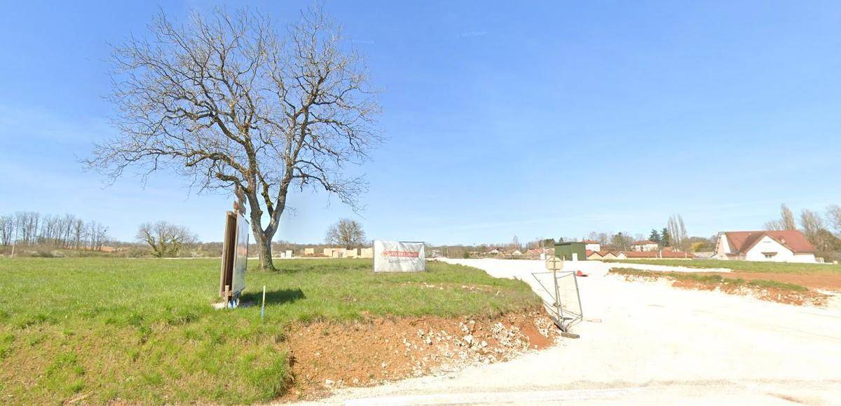Terrain seul à Dampierre en Jura (39) de 564 m² à vendre au prix de 43450€