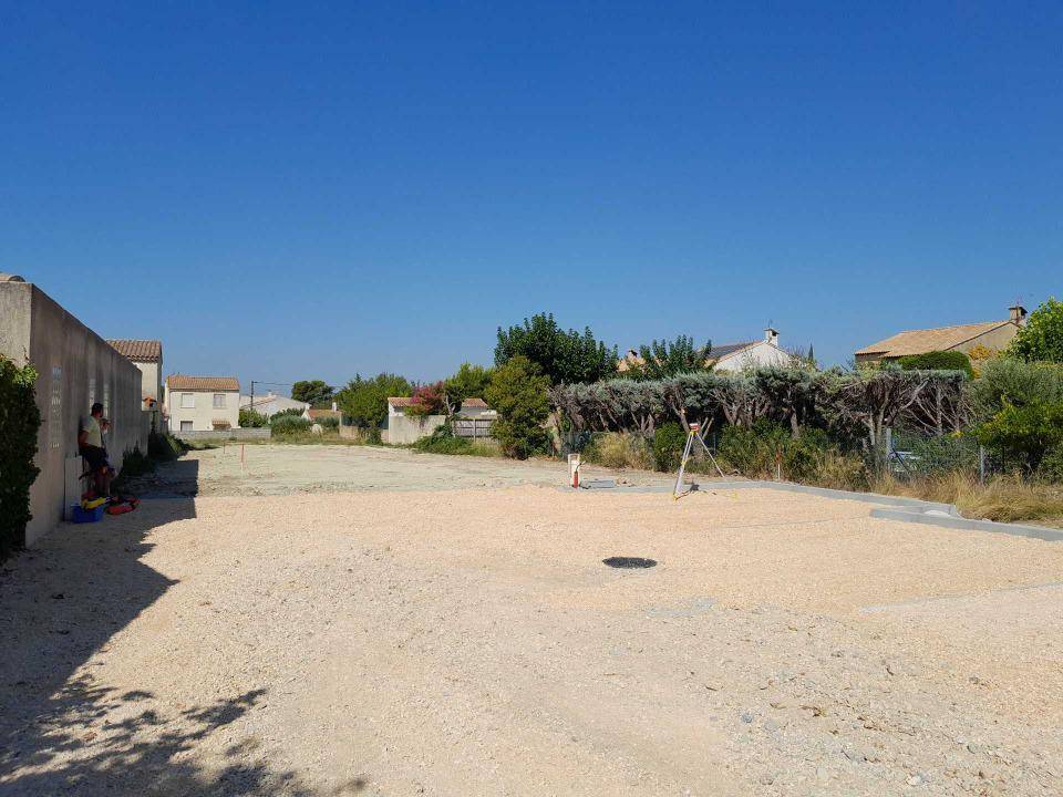 Terrain seul à Morières-lès-Avignon en Vaucluse (84) de 519 m² à vendre au prix de 140000€ - 1