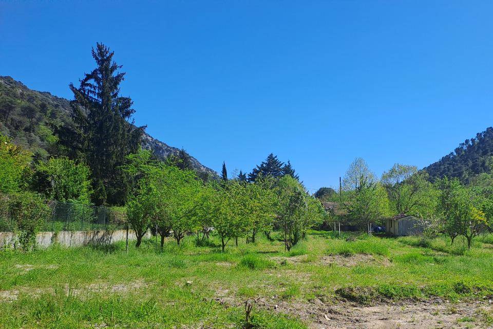 Terrain seul à Levens en Alpes-Maritimes (06) de 800 m² à vendre au prix de 210000€ - 4