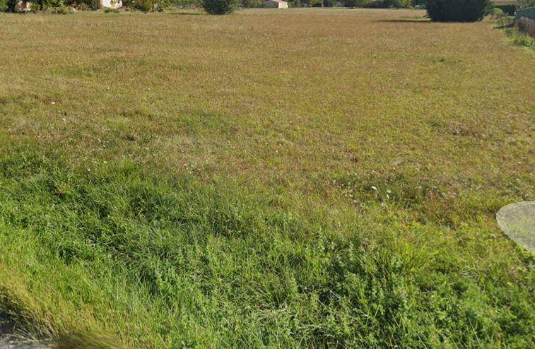 Terrain seul à Civrac-en-Médoc en Gironde (33) de 850 m² à vendre au prix de 63999€