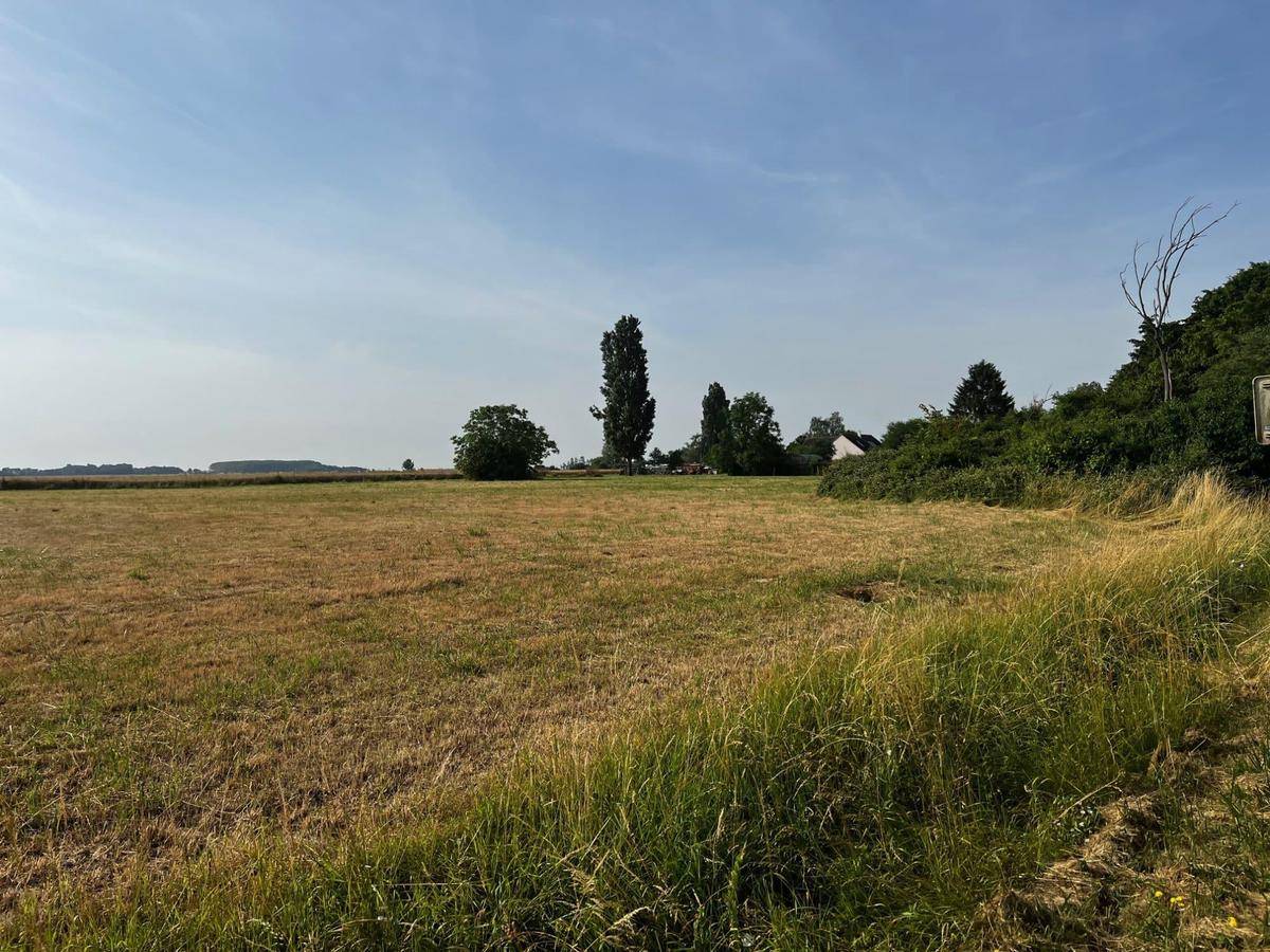 Terrain seul à Virey-le-Grand en Saône-et-Loire (71) de 751 m² à vendre au prix de 75100€