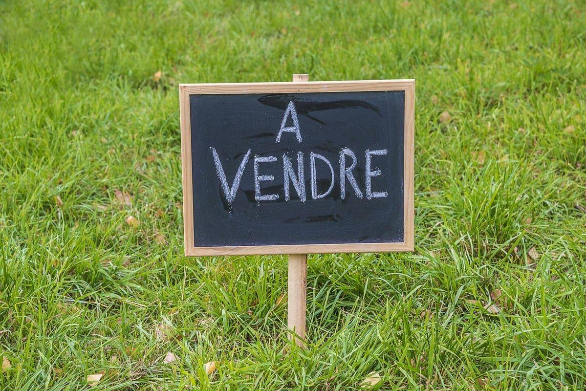 Terrain seul à Noidans-lès-Vesoul en Haute-Saône (70) de 682 m² à vendre au prix de 283000€