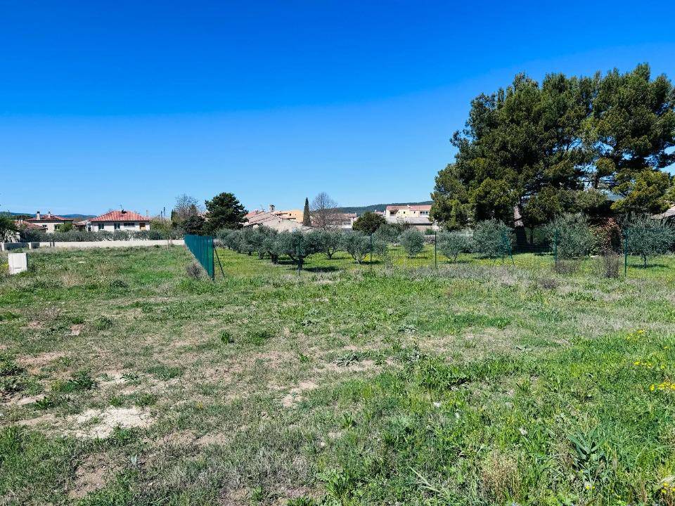 Terrain seul à Pertuis en Vaucluse (84) de 236 m² à vendre au prix de 185000€ - 4