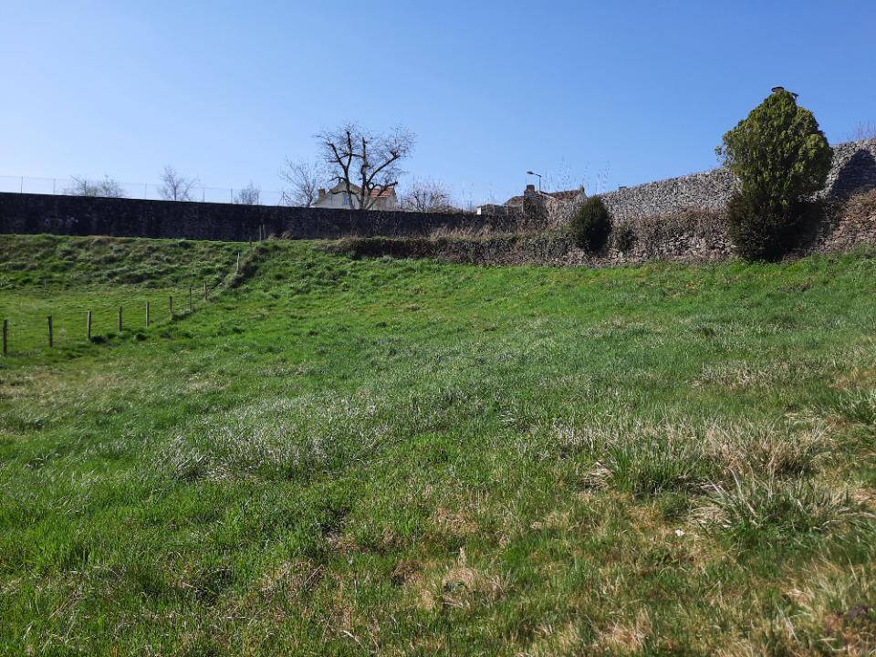 Terrain seul à Maurs en Cantal (15) de 1051 m² à vendre au prix de 18075€ - 2