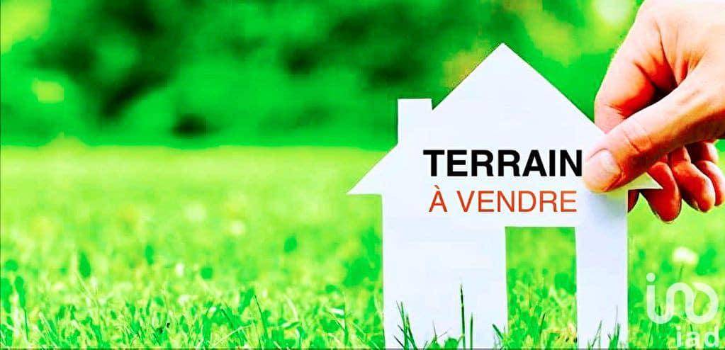 Terrain seul à Montluçon en Allier (03) de 1000 m² à vendre au prix de 31000€