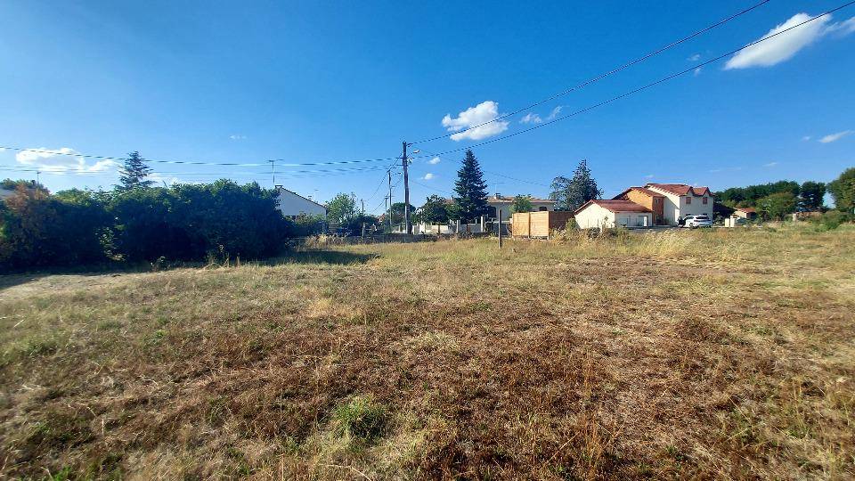 Terrain seul à Saverdun en Ariège (09) de 660 m² à vendre au prix de 64400€ - 3