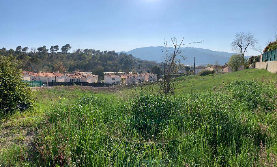 Terrain seul à La Roquette-sur-Siagne en Alpes-Maritimes (06) de 2000 m² à vendre au prix de 620000€ - 2