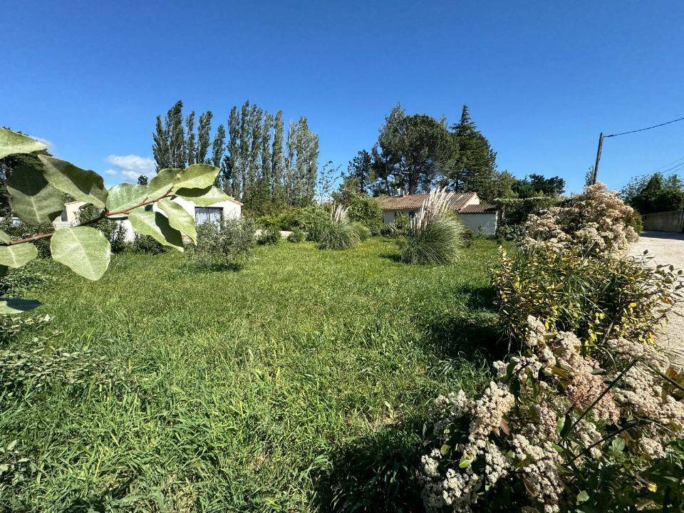 Terrain seul à Sénas en Bouches-du-Rhône (13) de 500 m² à vendre au prix de 149000€ - 3