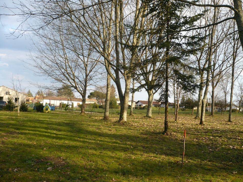 Terrain seul à Saint-Michel-de-Montaigne en Dordogne (24) de 1850 m² à vendre au prix de 35000€ - 1