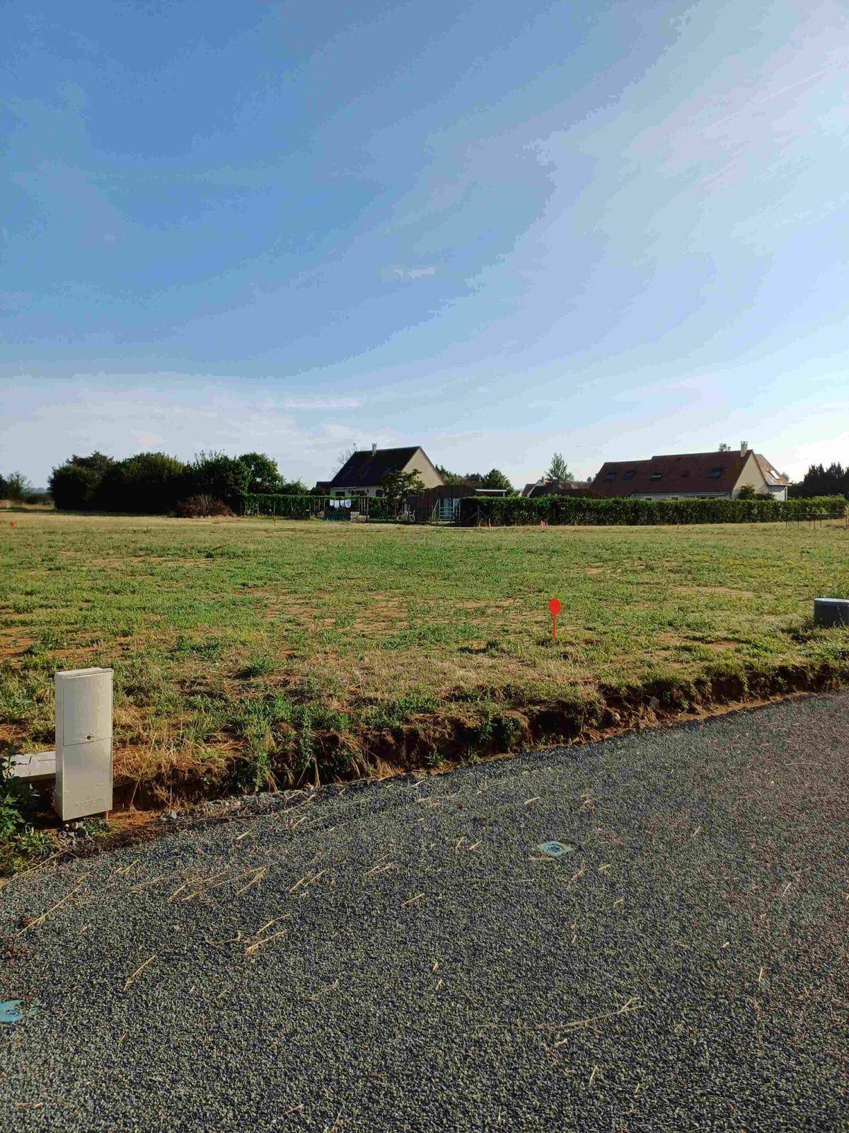 Terrain seul à La Chapelle-Saint-Rémy en Sarthe (72) de 400 m² à vendre au prix de 19000€ - 1