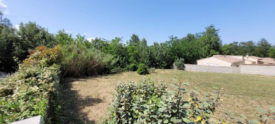 Terrain seul à Saint-Julien-de-Peyrolas en Gard (30) de 700 m² à vendre au prix de 118000€ - 1