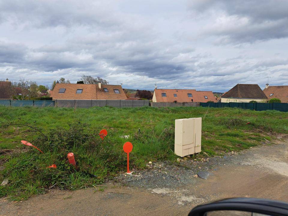 Terrain seul à Parigné-l'Évêque en Sarthe (72) de 160 m² à vendre au prix de 15200€