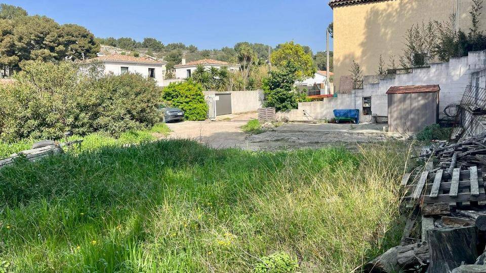 Terrain seul à Martigues en Bouches-du-Rhône (13) de 596 m² à vendre au prix de 235000€ - 4