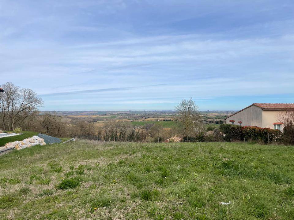 Terrain seul à Caraman en Haute-Garonne (31) de 1300 m² à vendre au prix de 140000€