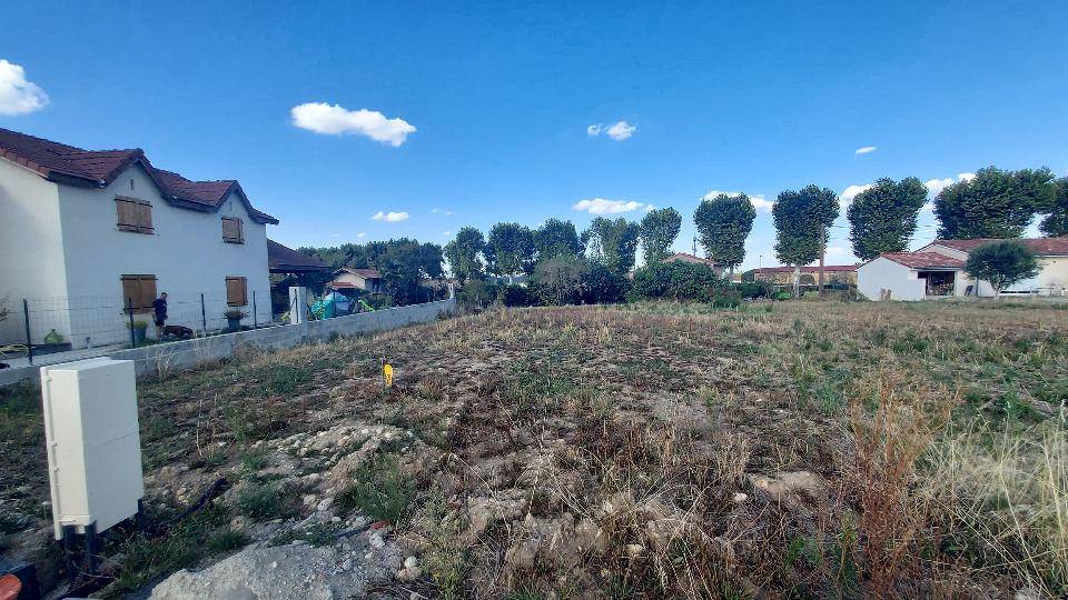 Terrain seul à Saverdun en Ariège (09) de 660 m² à vendre au prix de 64400€ - 4