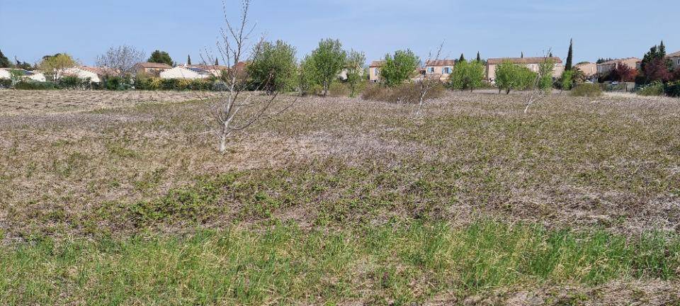 Terrain seul à Camaret-sur-Aigues en Vaucluse (84) de 308 m² à vendre au prix de 99900€ - 1