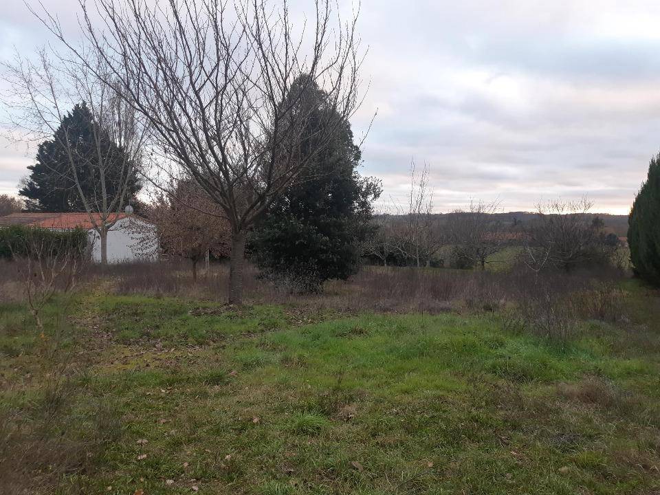 Terrain seul à Montberon en Haute-Garonne (31) de 850 m² à vendre au prix de 134000€ - 2