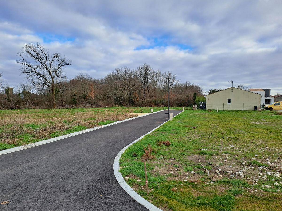 Programme terrain + maison à Breuillet en Charente-Maritime (17) de 109 m² à vendre au prix de 311947€ - 4