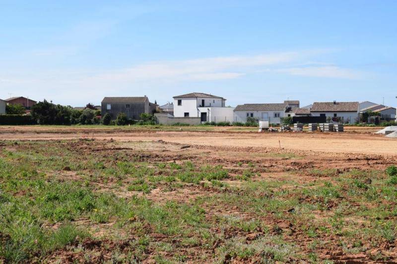 Terrain seul à Vauvert en Gard (30) de 330 m² à vendre au prix de 135000€