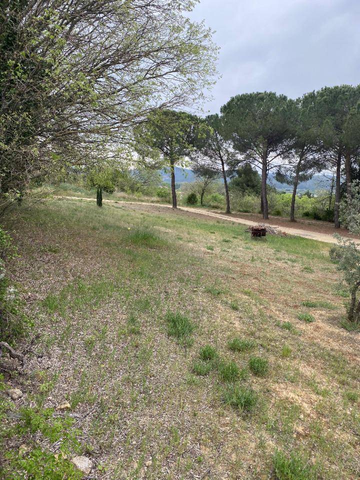 Terrain seul à Cadenet en Vaucluse (84) de 500 m² à vendre au prix de 195000€ - 1