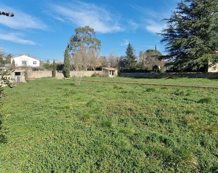 Terrain seul à Saint-Ambroix en Gard (30) de 900 m² à vendre au prix de 74000€ - 3