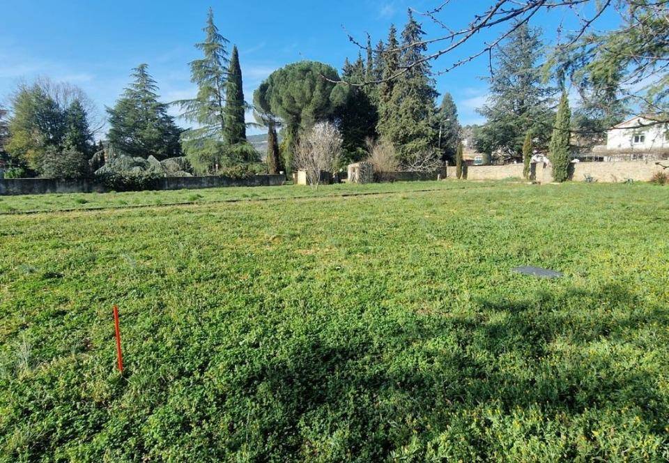 Terrain seul à Saint-Ambroix en Gard (30) de 900 m² à vendre au prix de 74000€ - 2