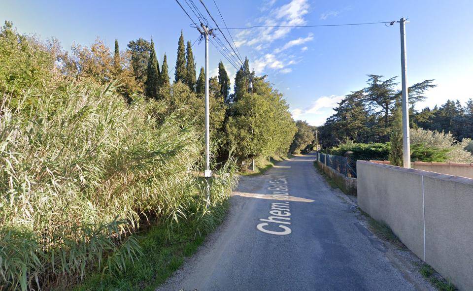 Terrain seul à Orange en Vaucluse (84) de 736 m² à vendre au prix de 170000€ - 1