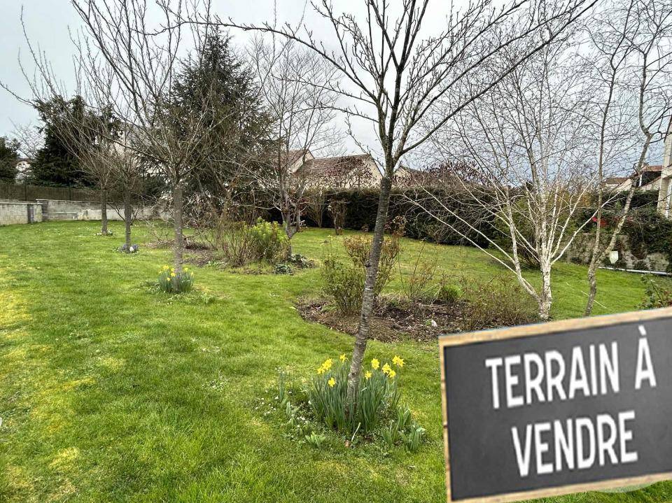Terrain seul à Mennecy en Essonne (91) de 524 m² à vendre au prix de 196000€