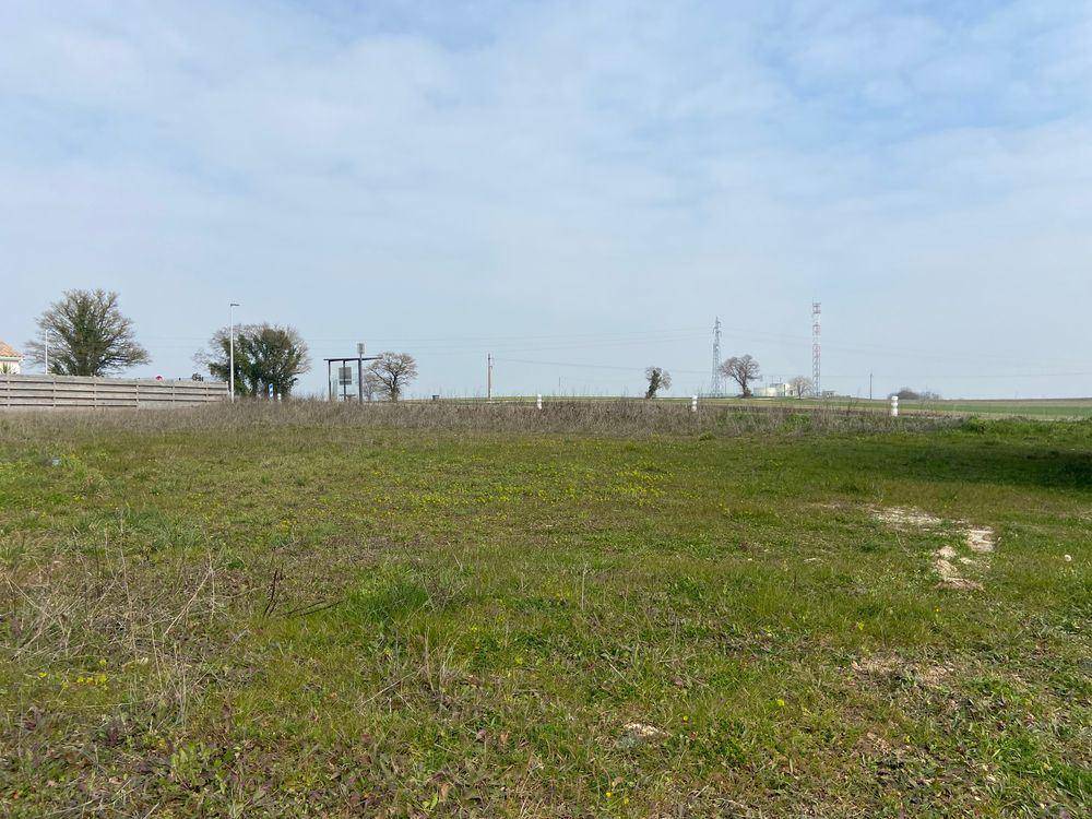Terrain seul à Ruelle-sur-Touvre en Charente (16) de 542 m² à vendre au prix de 54000€
