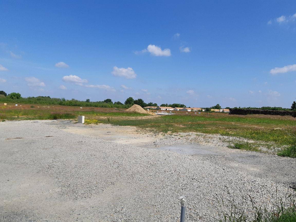 Terrain seul à Les Achards en Vendée (85) de 326 m² à vendre au prix de 70000€