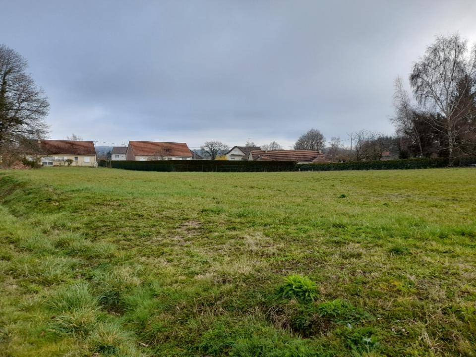 Terrain seul à La Souterraine en Creuse (23) de 2960 m² à vendre au prix de 55500€ - 2