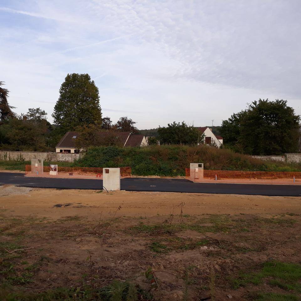 Terrain seul à Longuesse en Val-d'Oise (95) de 328 m² à vendre au prix de 122800€